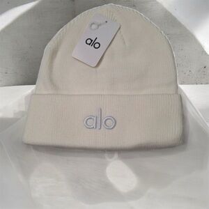 ALO Yoga Notable Beanie NEW in White
